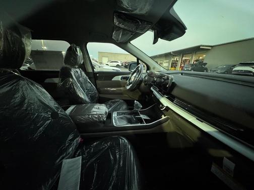 2026 Kia Carnival LX