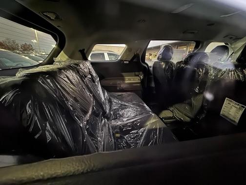 2026 Kia Carnival LX