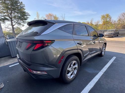 Amazon Gray 2022 Hyundai TUCSON SE