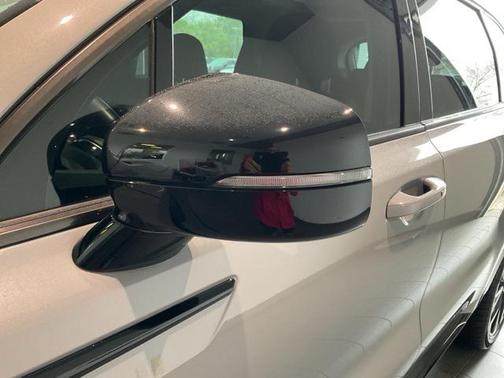 Wolf Gray 2022 Kia Sorento SX