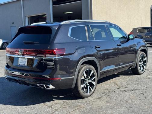 2024 Volkswagen Atlas 2.0T SEL Premium R-Line 4MOTION