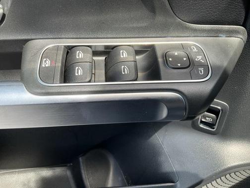 2022 Mercedes-Benz GLB 250 Base