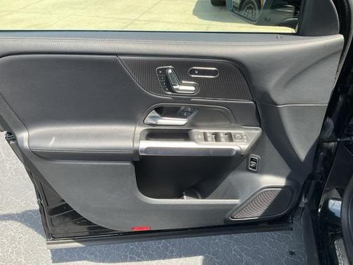 2022 Mercedes-Benz GLB 250 Base