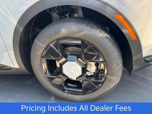 Wolf Gray 2027 Kia Sportage X-Line