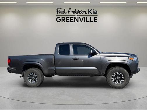 2020 Toyota Tacoma SR