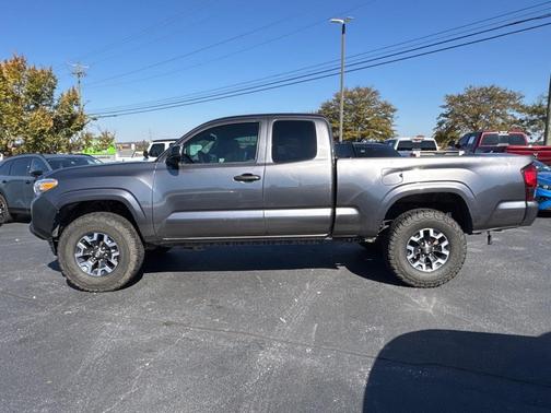 2020 Toyota Tacoma SR