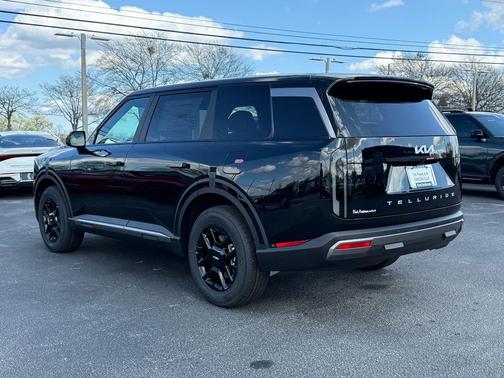 Ebony Black 2027 Kia Telluride LX