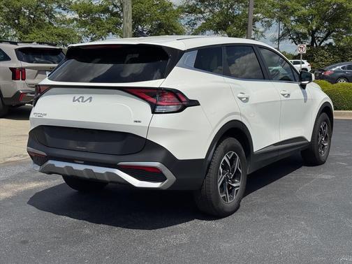 Snow White Pearl 2023 Kia Sportage LX
