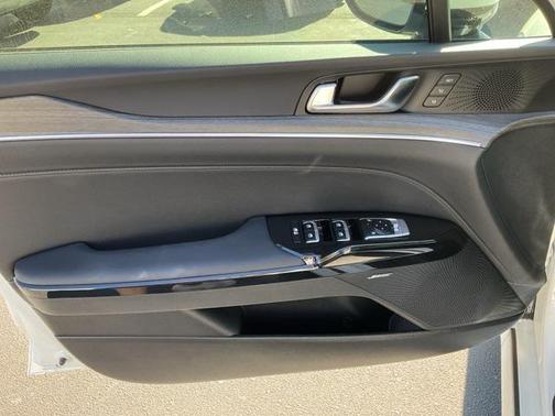 2025 Kia K5 EX