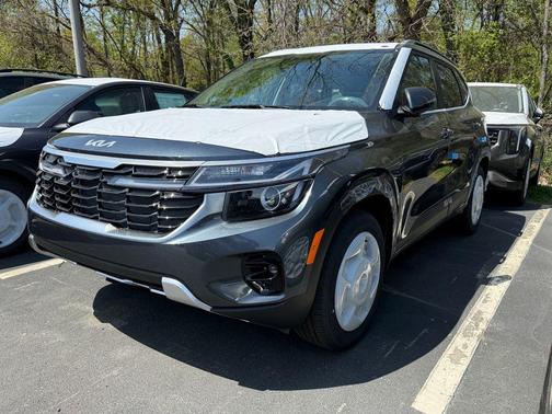 Gravity Gray 2026 Kia Seltos EX