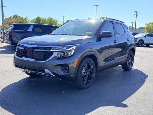 Gravity Gray 2026 Kia Seltos EX