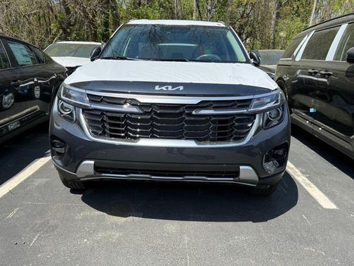 Gravity Gray 2026 Kia Seltos EX
