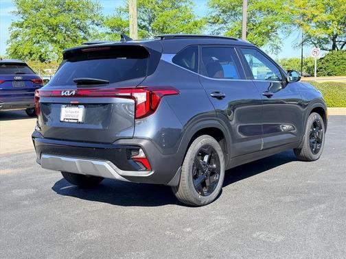 Gravity Gray 2026 Kia Seltos EX