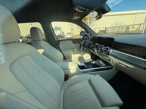 2021 Mercedes-Benz GLB 250 Base