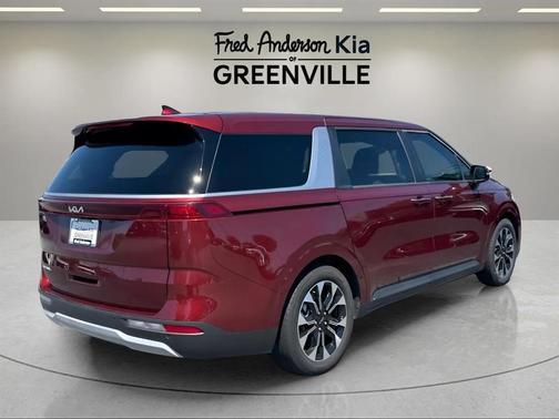 2023 Kia Carnival EX