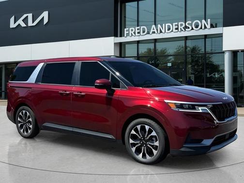 2023 Kia Carnival EX