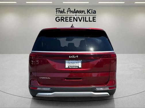 2023 Kia Carnival EX