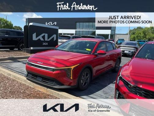 2025 Kia K4 LXS