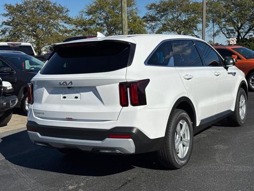 2026 Kia Sorento LX