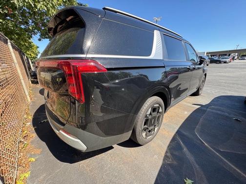 2025 Kia Carnival EX
