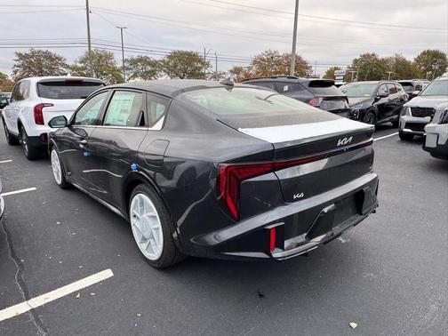 2025 Kia K4 GT-Line