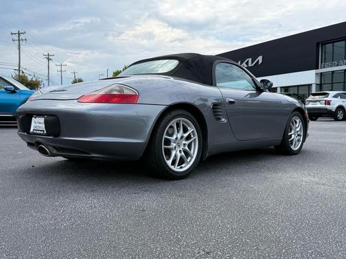2004 Porsche Boxster Base