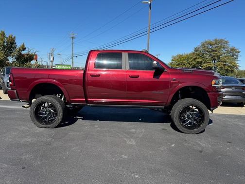 2021 RAM 2500 Laramie Crew Cab 4x4 6'4' Box