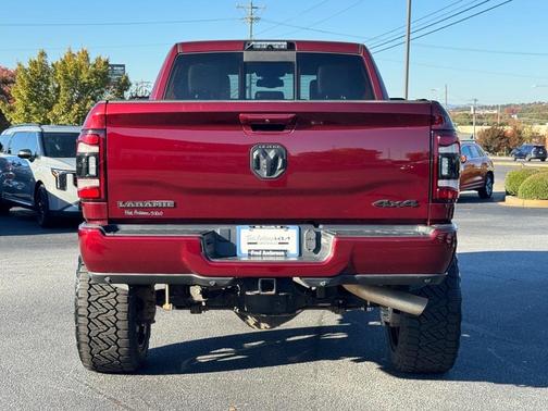 2021 RAM 2500 Laramie Crew Cab 4x4 6'4' Box