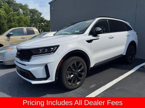 Glacial White Pearl 2023 Kia Sorento SX