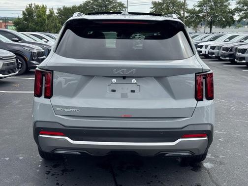 2025 Kia Sorento S