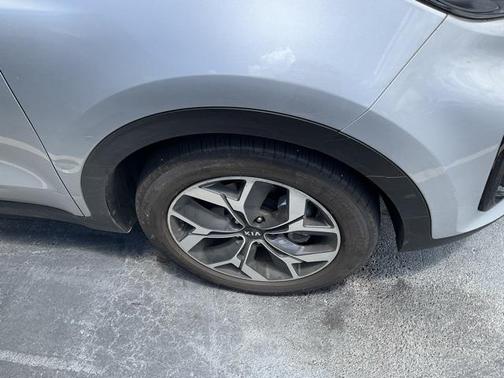 2022 Kia Sportage EX