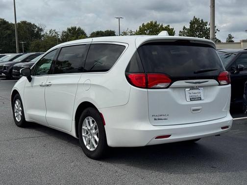 2017 Chrysler Pacifica Touring
