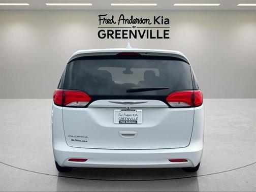 2017 Chrysler Pacifica Touring