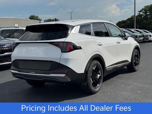 Glacial White Pearl 2026 Kia Sportage EX