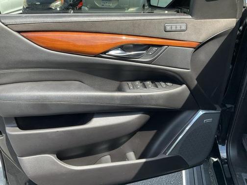 2018 Cadillac Escalade Premium Luxury