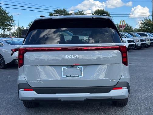 2026 Kia Carnival Hybrid EX