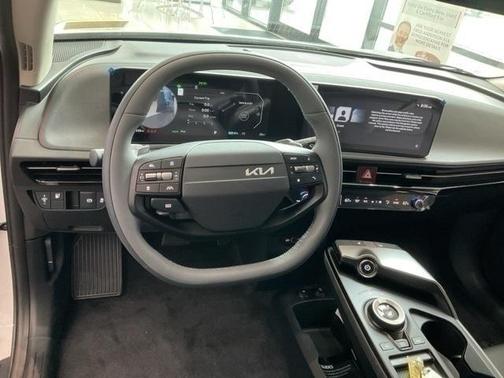 2025 Kia EV6 Light Long Range