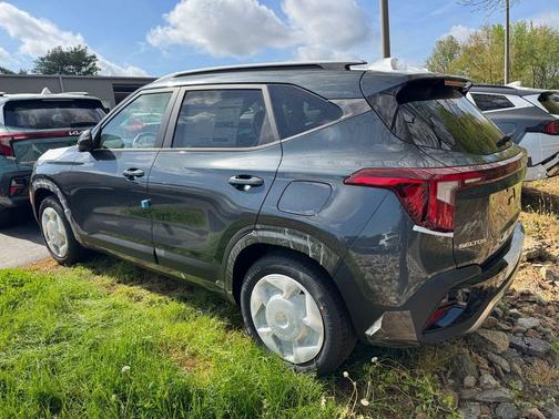 Gravity Gray 2026 Kia Seltos S
