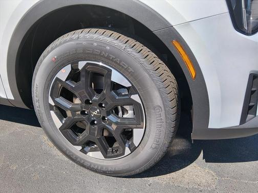 Ivory Silver 2026 Kia Sorento S