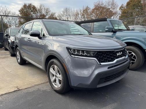 2023 Kia Sorento LX