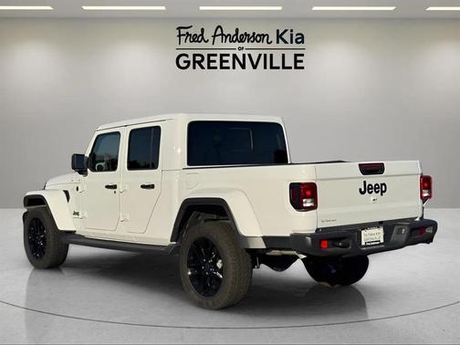 2025 Jeep Gladiator Nighthawk