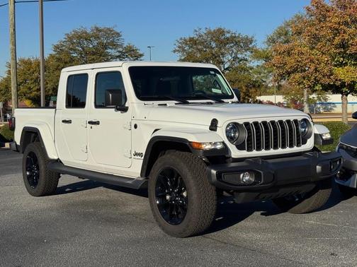 2025 Jeep Gladiator Nighthawk