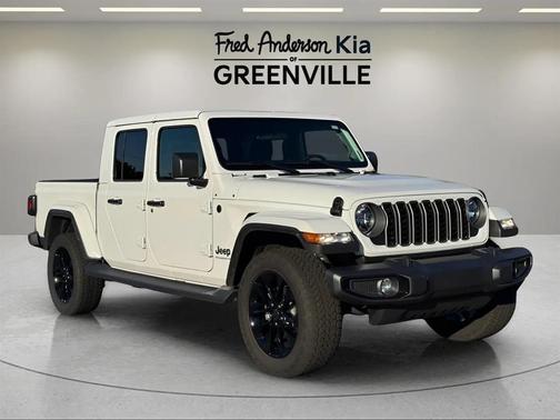 2025 Jeep Gladiator Nighthawk