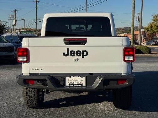 2025 Jeep Gladiator Nighthawk