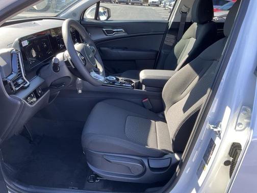 2025 Kia Sportage Hybrid LX