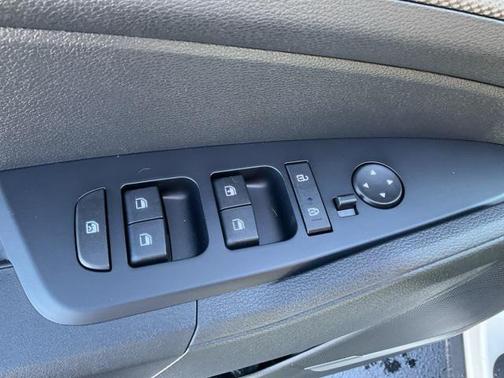 2025 Kia Sportage Hybrid LX