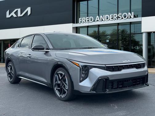 2025 Kia K4 GT-Line