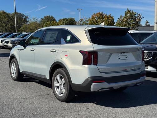 2026 Kia Sorento LX