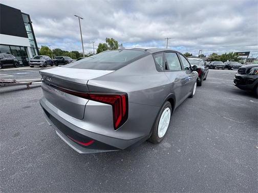 2025 Kia K4 LX