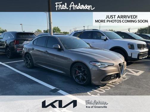 2019 Alfa Romeo Giulia Ti Sport